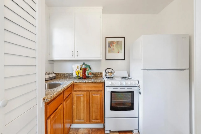 Photo - 931 Chestnut St Unit B