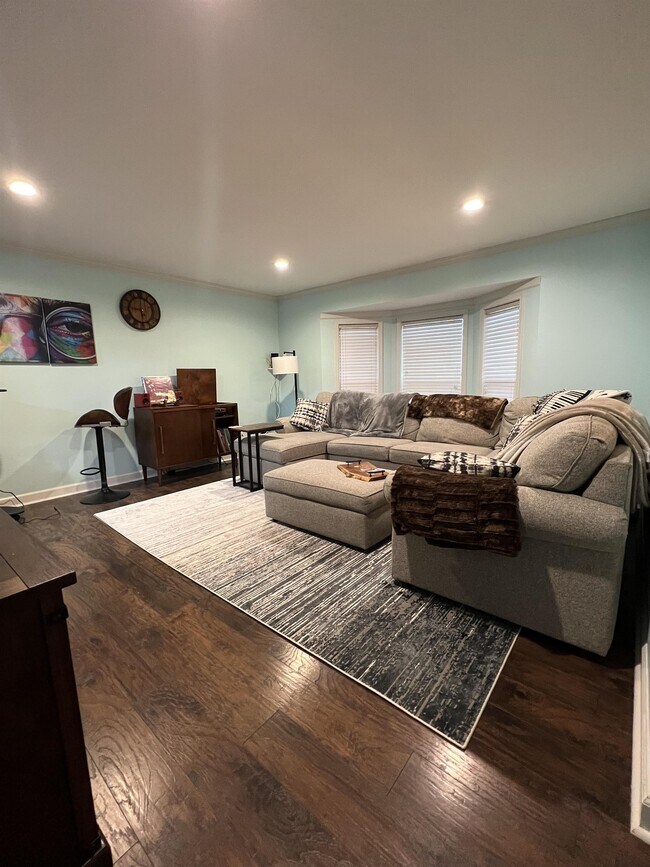 Photo - 1467 Grandview Dr