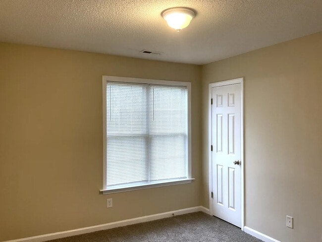 Photo - 73 Cross Ridge Dr