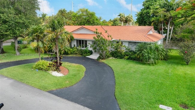 Building Photo - 7775 SW 145th St Rental