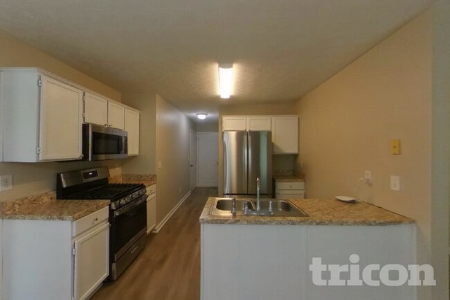 119 Lake Terrace