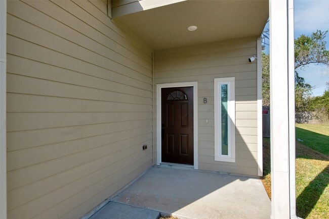 Photo - 7937 Richland Dr