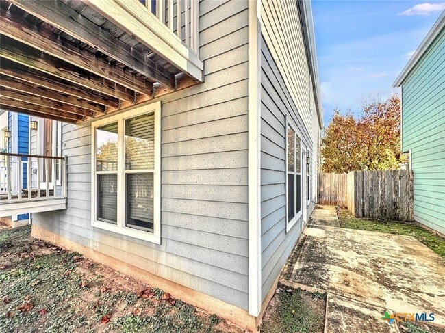 Photo - 338 Trestle Tree Unidad C