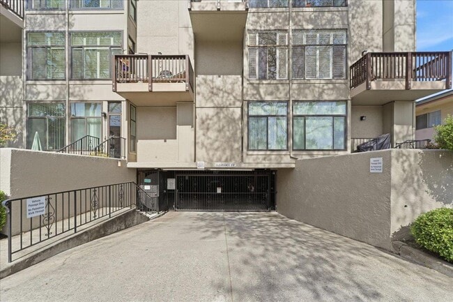 Photo - 11 Hayward Ave