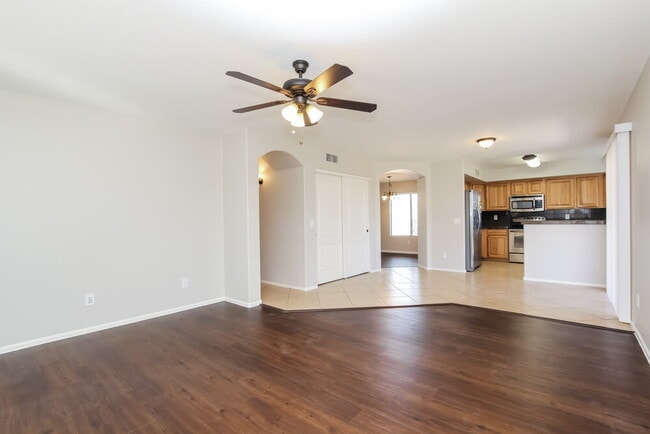 Photo - 2501 W Oberlin Way