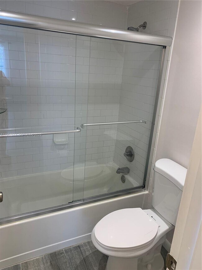 Photo - 677 SW 9th Ave Unit #303