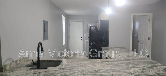 Photo - 203 N Carey St