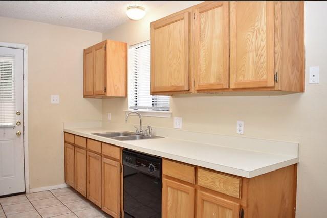 7009 Overton Park