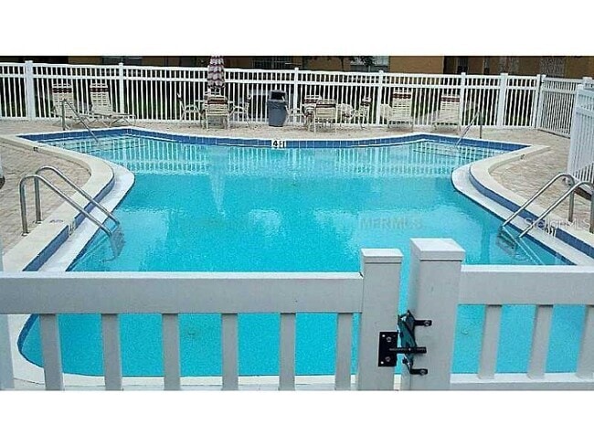 Building Photo - 4701 Joseph Ct Unit 244