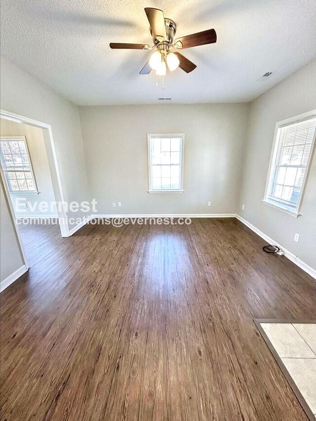 Photo - 4350 Wakeman Dr