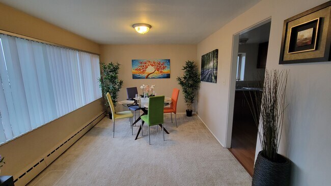 Photo - Lakeview Apartments