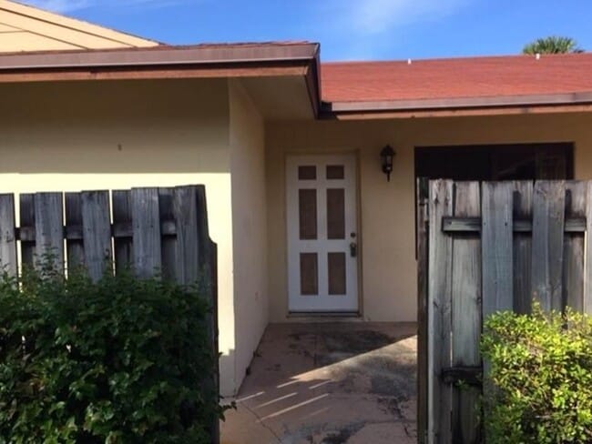 Photo - 4328 Woodstock Dr