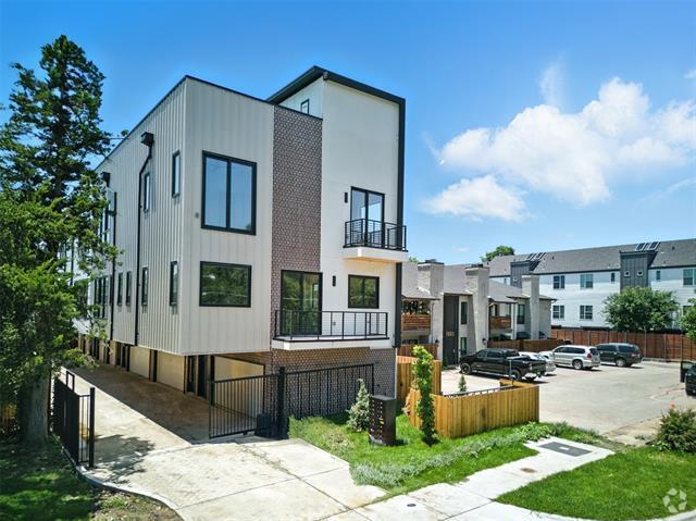 Building Photo - 1425 N Garrett Ave Rental