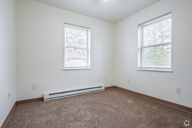 4BR, 2BA - 1,200SF - Bedroom - Pioneer Court Apartments