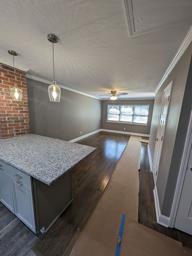 204 Belmont Mt Holly Rd