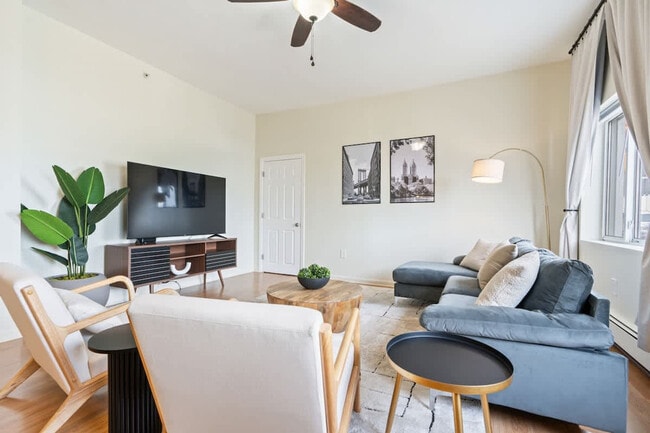 Photo - 1626 Union Turnpike Unit ID1301595P