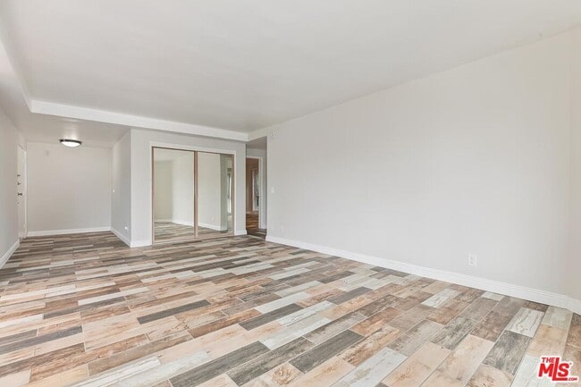 Photo - 11789 Montana Ave Unidad 11
