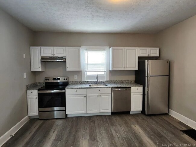 Photo - 603 E Oak St