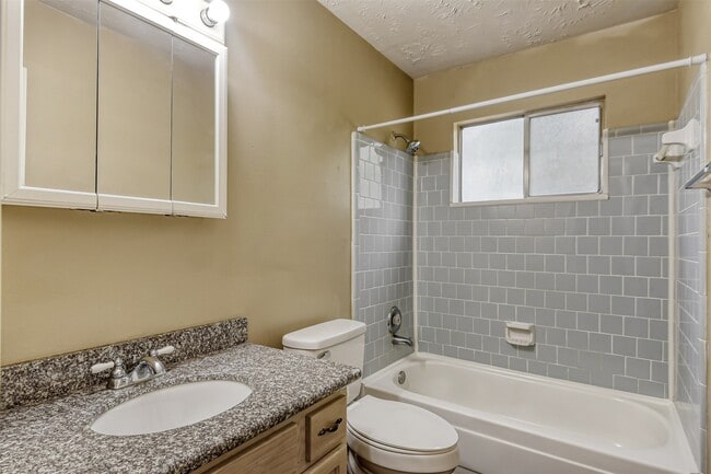 Photo - 45 Coralberry Rd