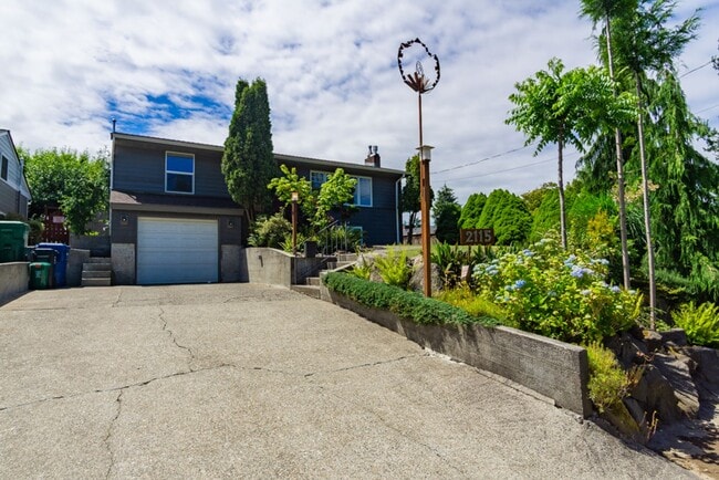 Building Photo - 3Bd/2Ba Seattle Home