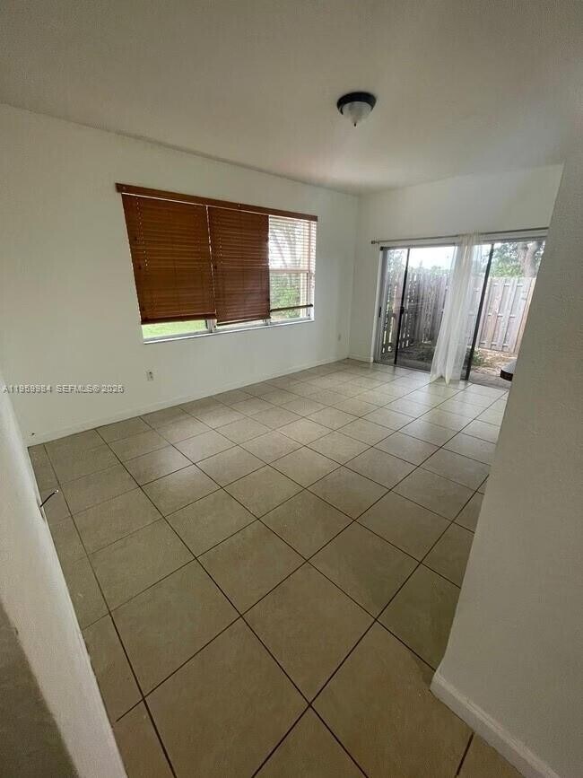 Photo - 1490 NE 33rd Ave