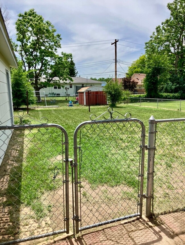 Photo - 708 W Hall St