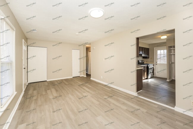 Photo - 1300 Ottawa Ave