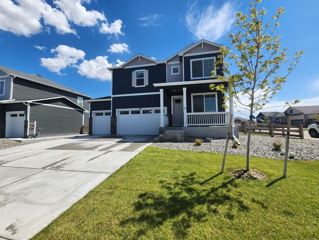 Photo - Stunning New Build In Wide Open Bennett!