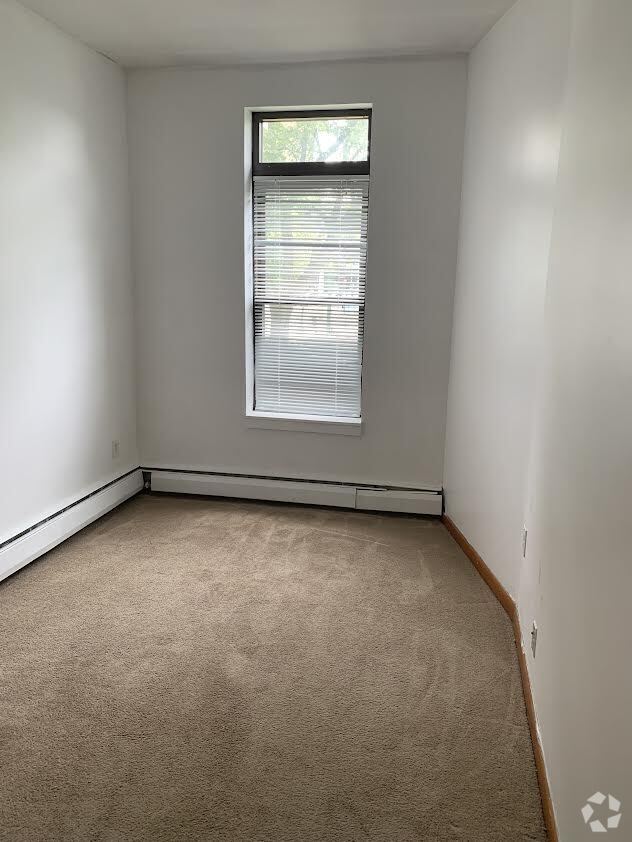 Building Photo - 1880 Commonwealth Ave Unit 1 Rental