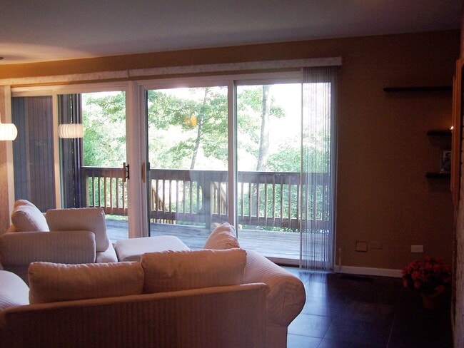 Photo - 5501 Lakeside Dr Unidad Apt 1B