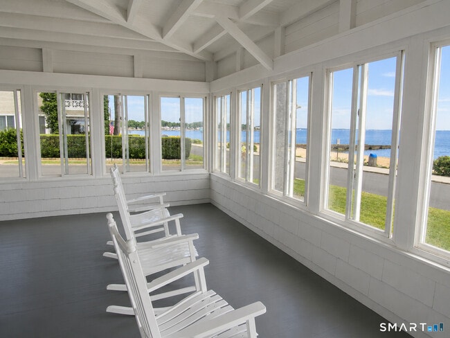 48 Beach Ave