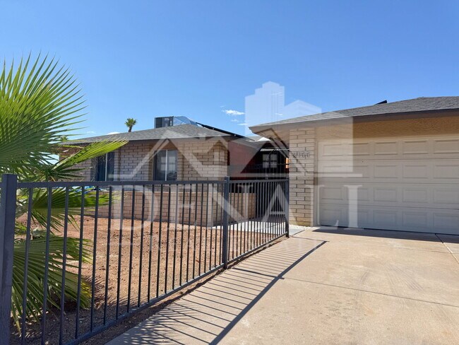 Building Photo - 3155 E El Moro Ave