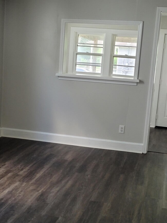 Photo - 512 Iowa Ave