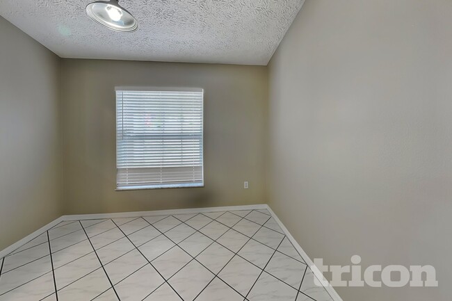 Photo - 7028 Covewood Dr