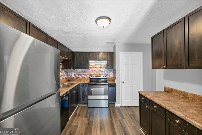 Photo - 3575 Oakvale Rd