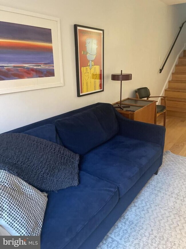 Photo - 1574 33rd St NW
