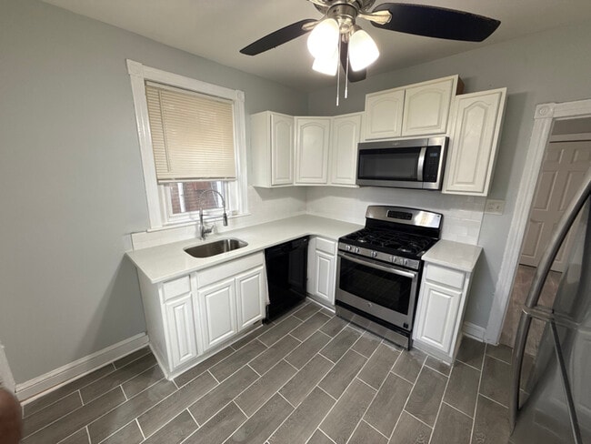 Photo - 5502 Crowson St