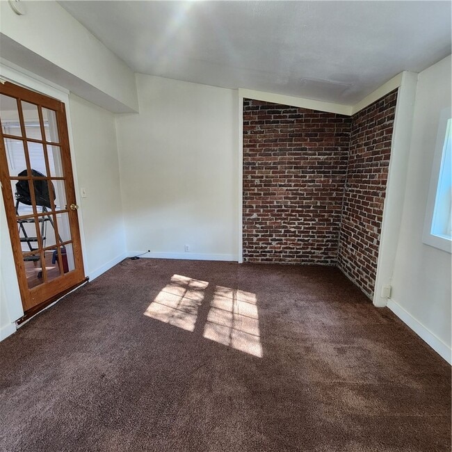 Photo - 153 Steko Ave