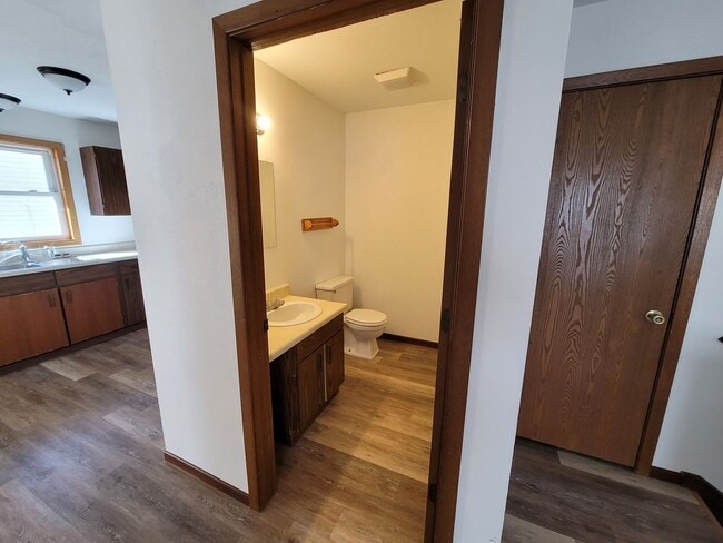 Photo - 2460-2462 2nd Ave South Unit 2462