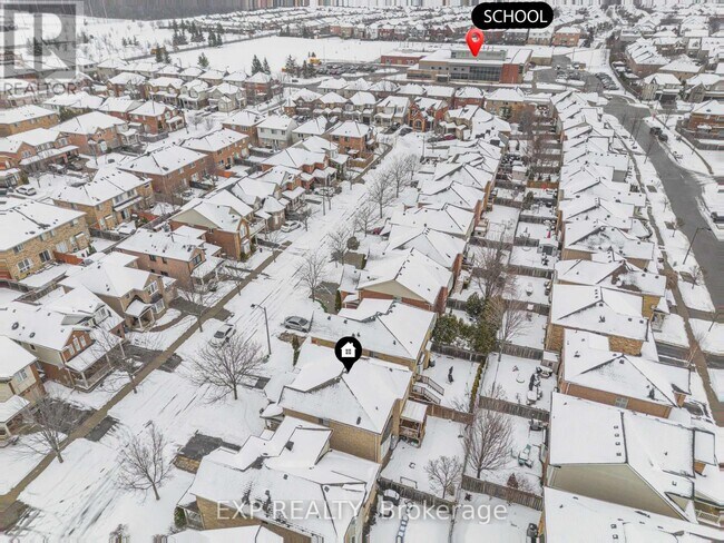 Photo - 1193 Barr Crescent