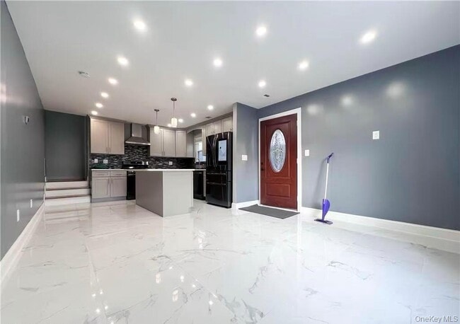 Photo - 88 Radford St Unit 1FL