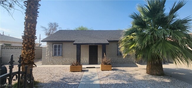 Photo - 1608 E McDonald Ave Casa