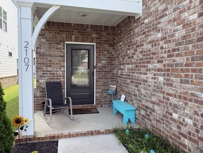 Photo - 2107 Barringer Ln