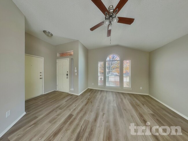 Photo - 2520 Ensenada Ln