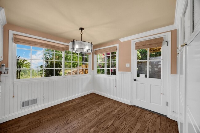 Photo - Charming La Habra Heights Home with Scenic Views – 2 Bed, 2 Bath