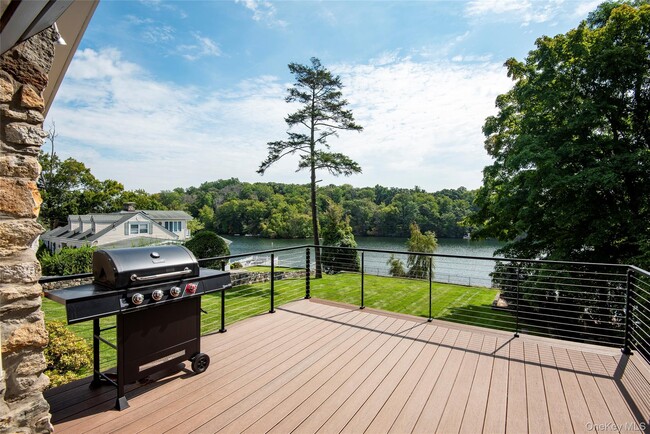 Photo - 112 W Lake Blvd
