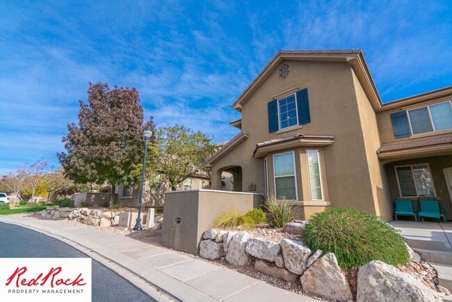 Photo - 3 Bedroom Furnished Home in Hidden Valley ...