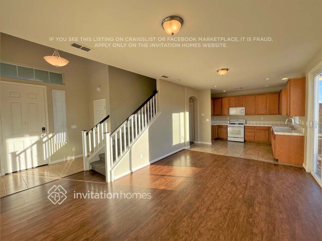 Photo - 7584 La Mancha Way