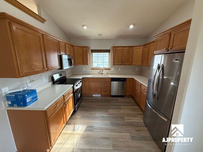 Photo - 911 S Colleen Ln