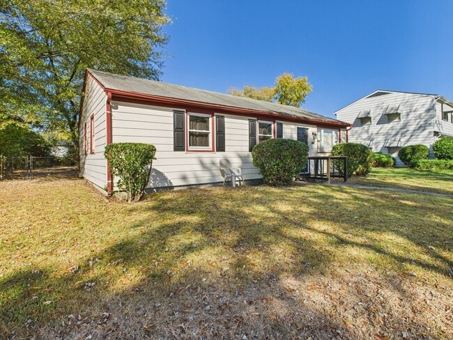 Photo - 2102 Brockway Ln